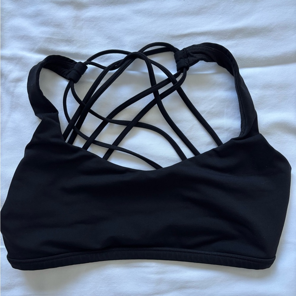 Lululemon Sports Bra (size 6)